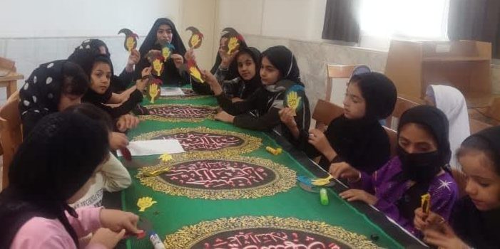 برگزاری کارگاه کاردستی به مناسبت ایام شهادت امام حسین علیه السلام